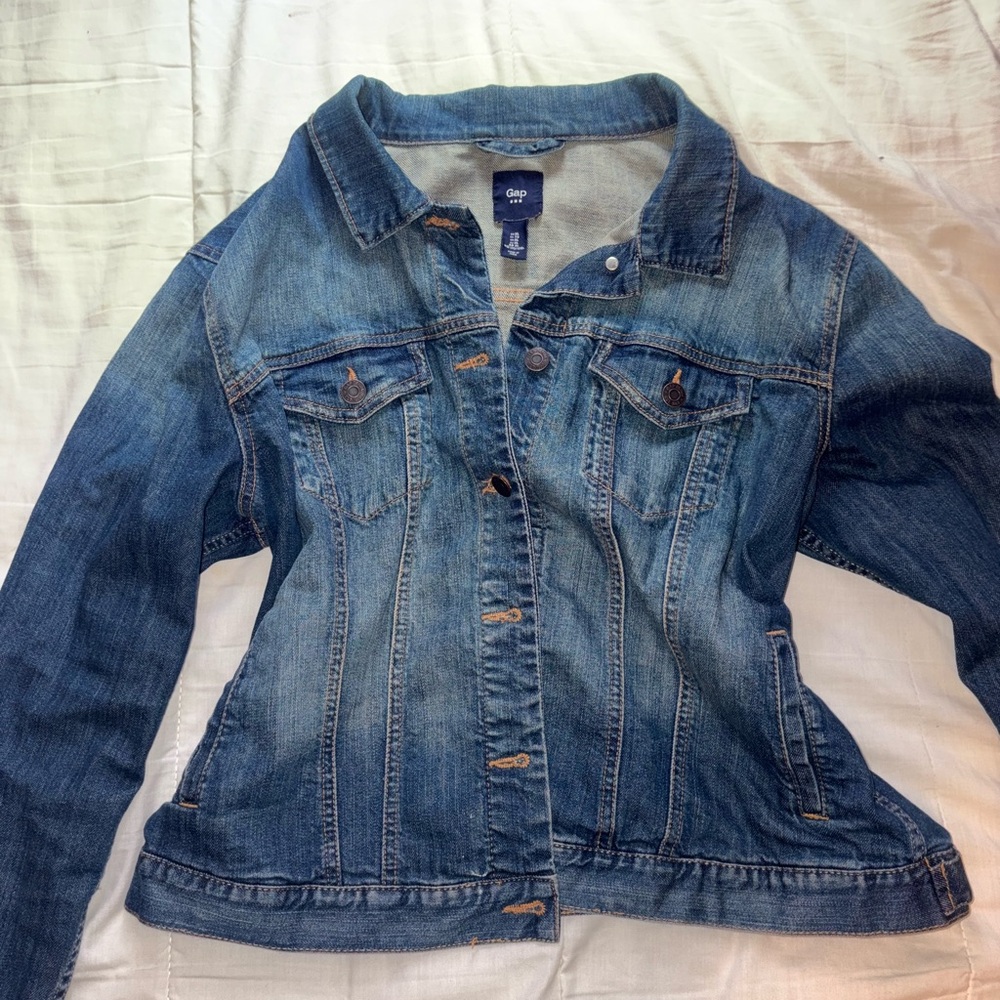 GAP Women's Classic Blue Jean Jacket